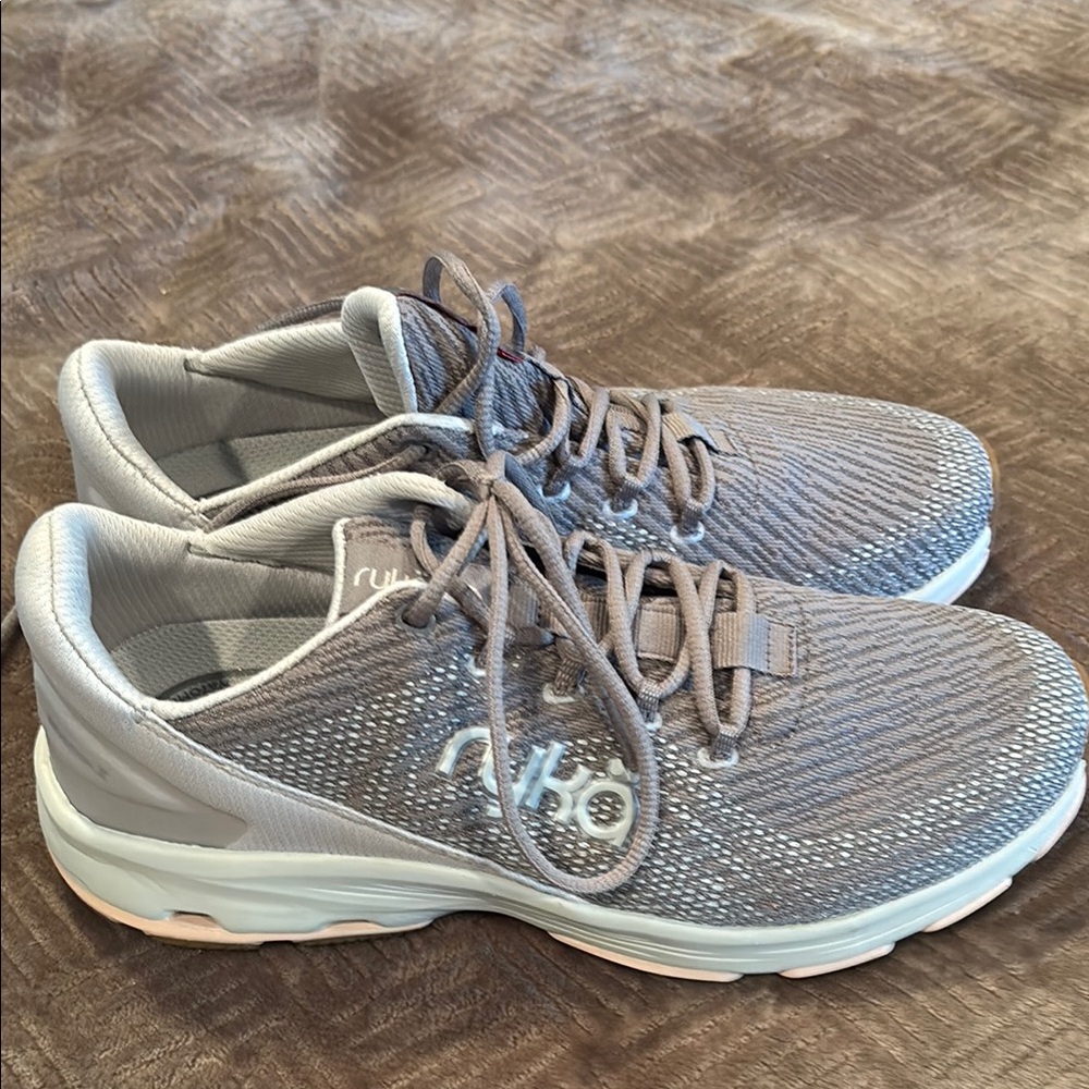 Ryka Women's Gray Athletic Shoes